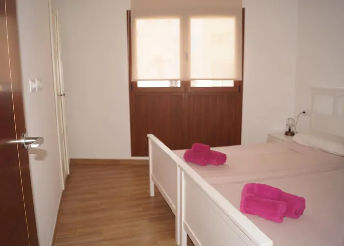 Casa Amara Y Julia Cotillo