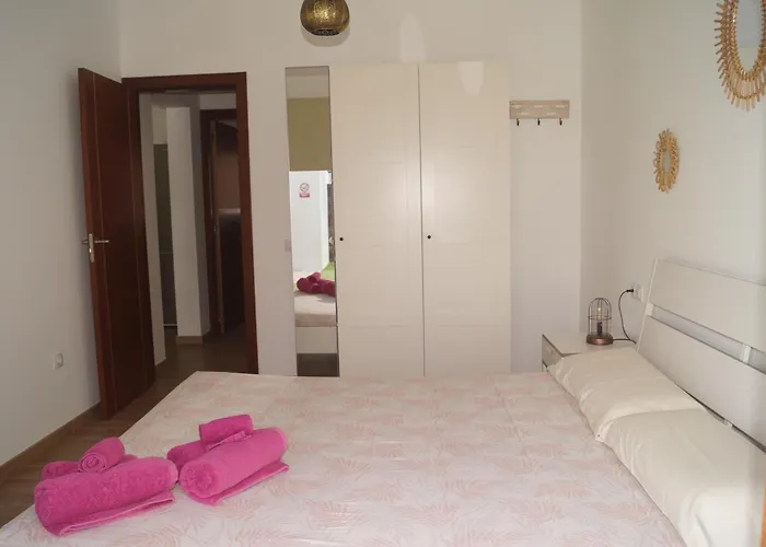 Casa Amara Y Julia Cotillo