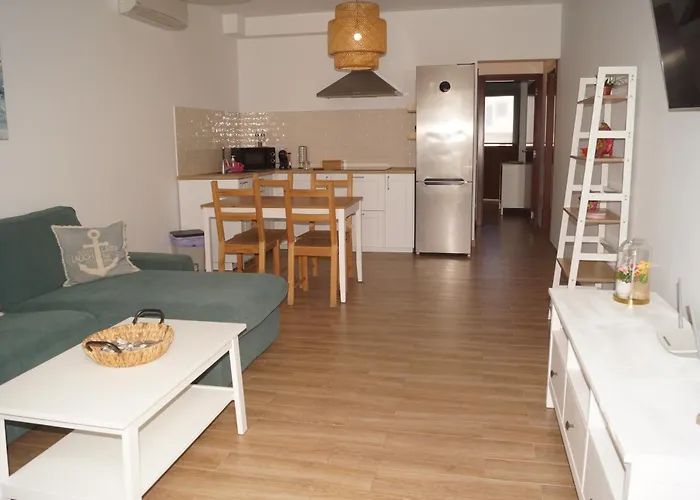 Casa Amara Y Julia Cotillo